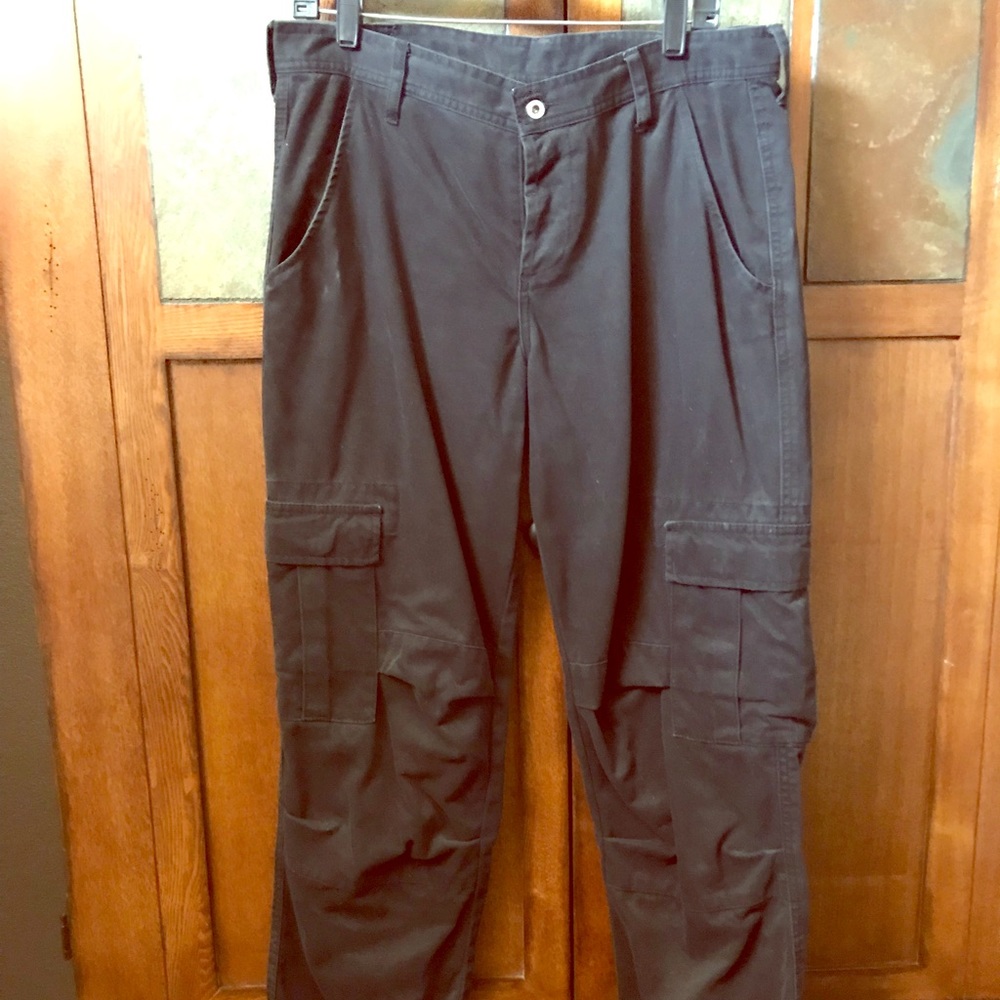 Sundance Cargo Style Pants